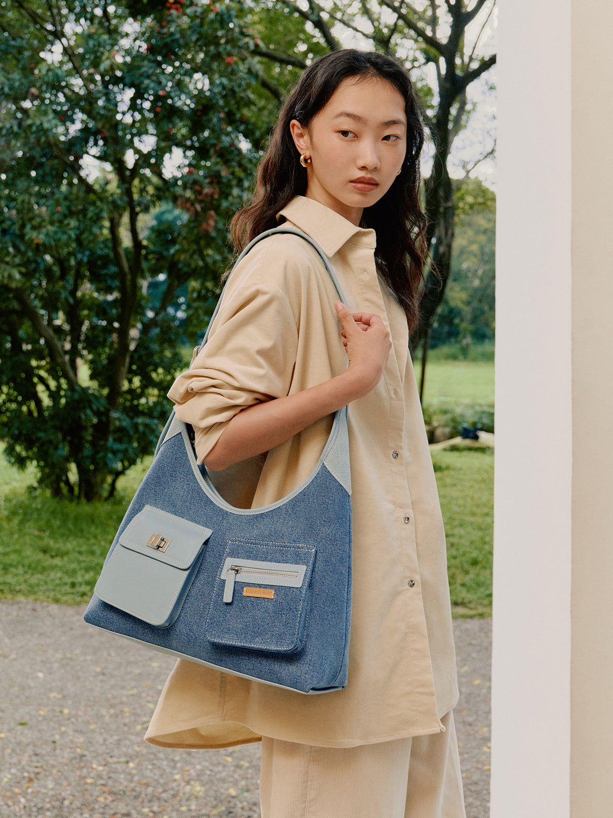 Genuine leather triangular tote hobo bag (large size)