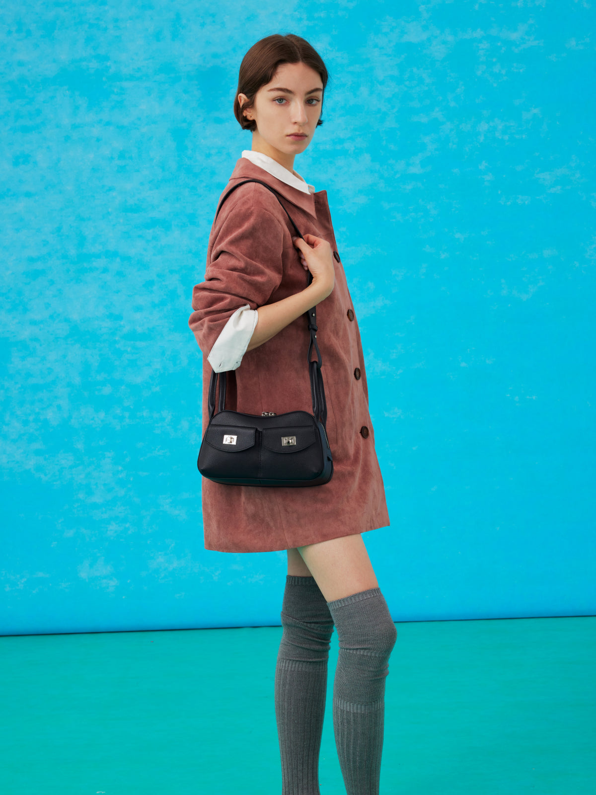 Top-grain cowhide flap bag