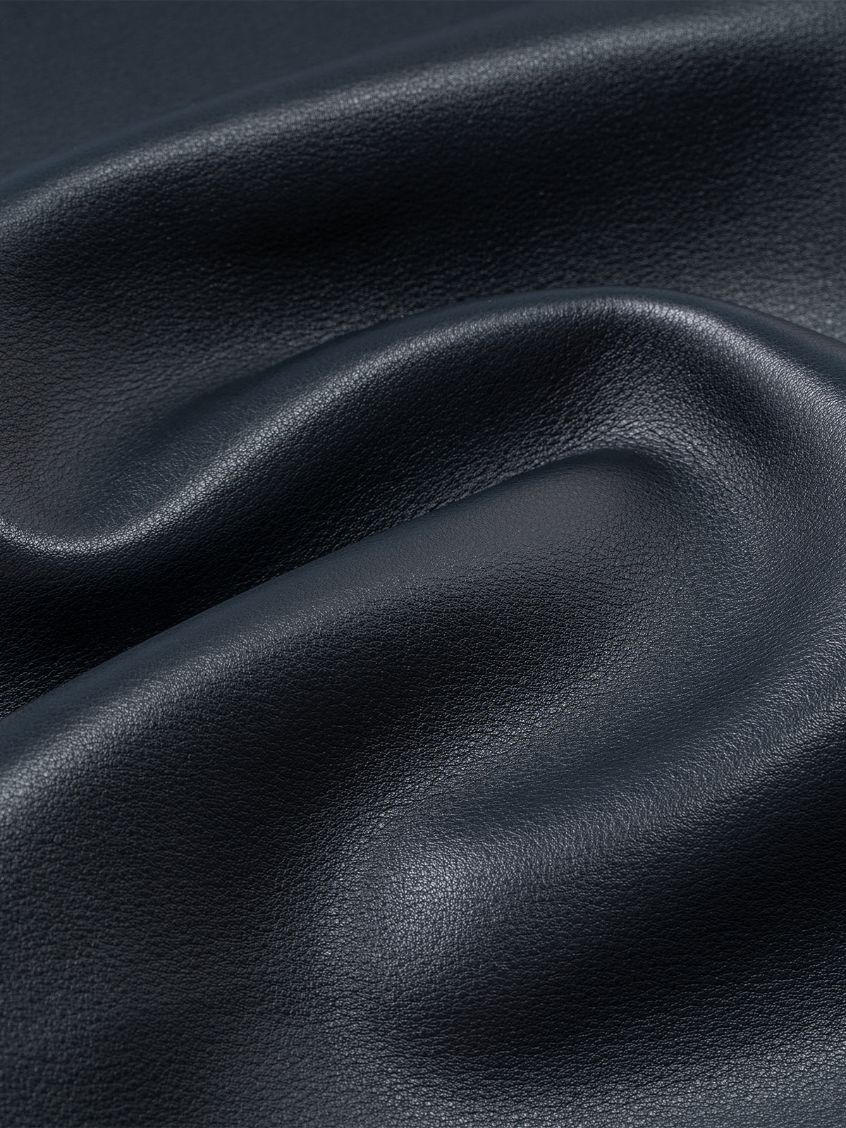 Genuine leather triangular tote hobo bag (large size)